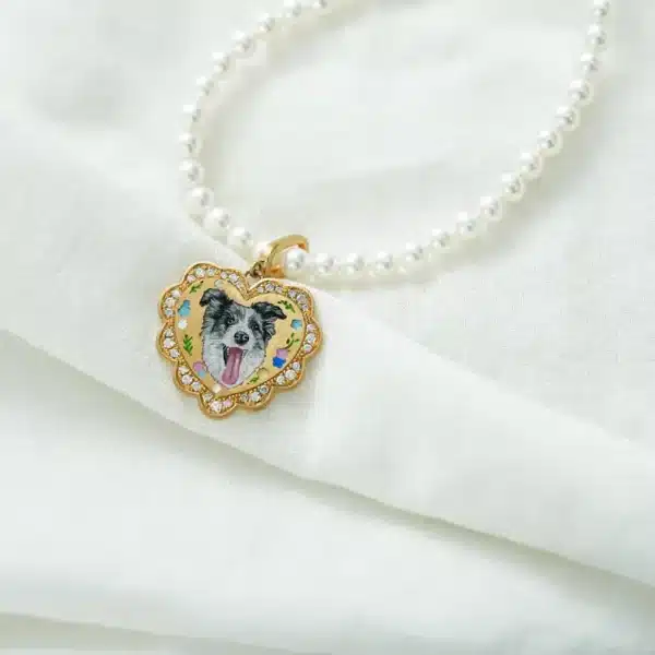 Hear-Shaped Enamel Necklace & Bezel Edge - Image 9