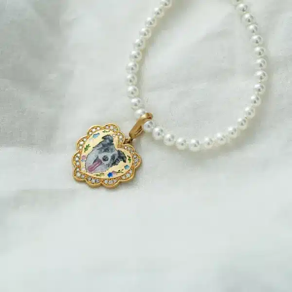 Hear-Shaped Enamel Necklace & Bezel Edge - Image 8